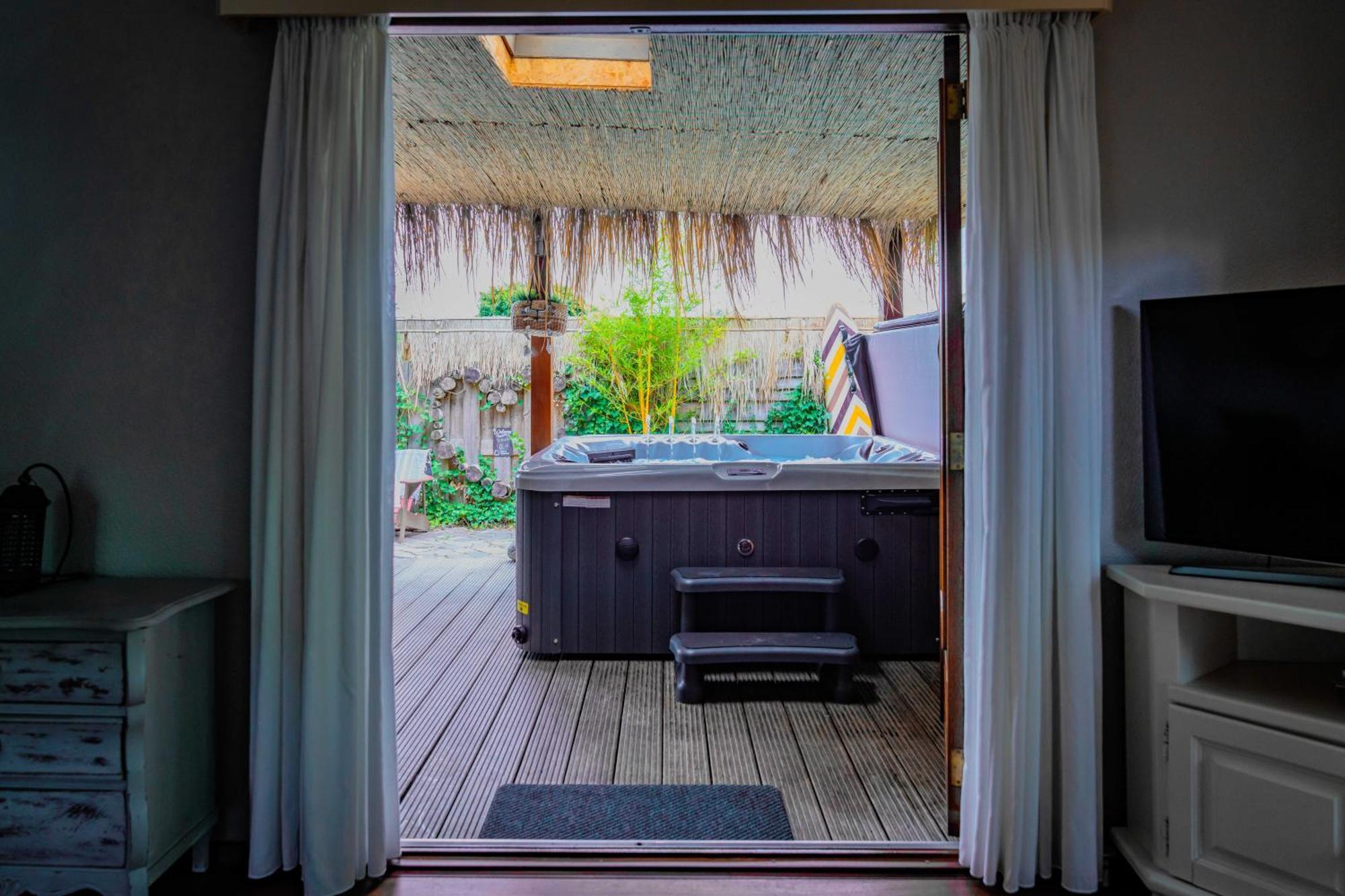 Drents Genieten - Kraaiheide Met Prive Jacuzzi Erm Kültér fotó